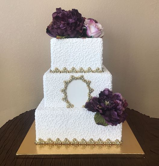 Picture of Square Cornelli Lace Wedding Cake