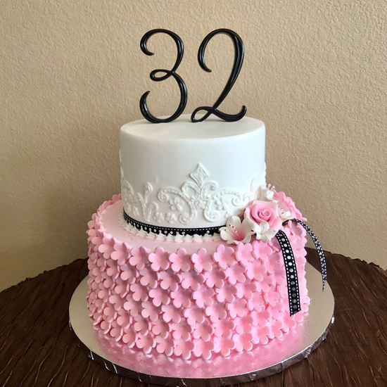 Black & Gold Fabulous 40th Birthday Cake | Baked by Nataleen